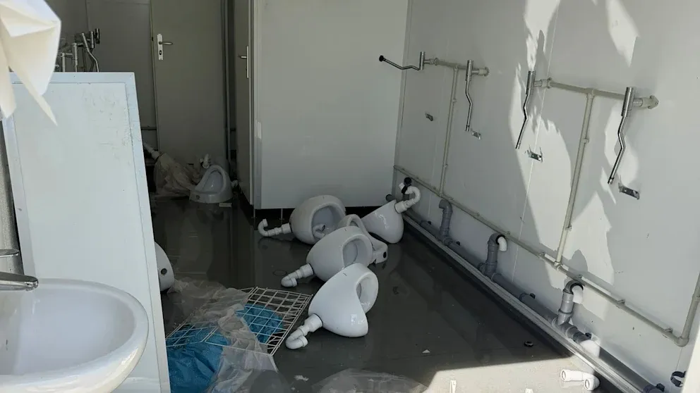 MK体育官方网站-门兴极端球迷因厌恶红牛，直接把红牛主场的厕所彻底打砸坏